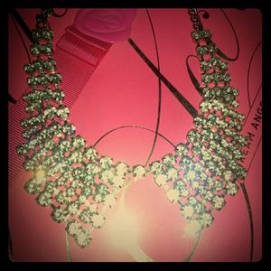 Rhinestone collar necklace
