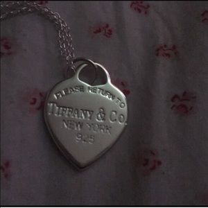 Beautiful Silver Necklace!