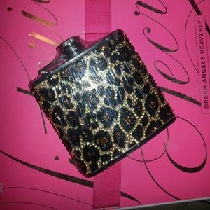 Leopard flask