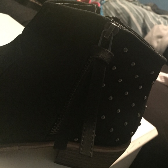 Booties - Picture 3 of 4