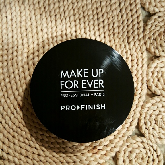 Makeup Forever Other - MAKE UP FOREVER PRO-FINISH, POWDER FOUNDATION!