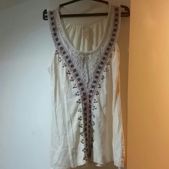 very cute top from anthropology!!