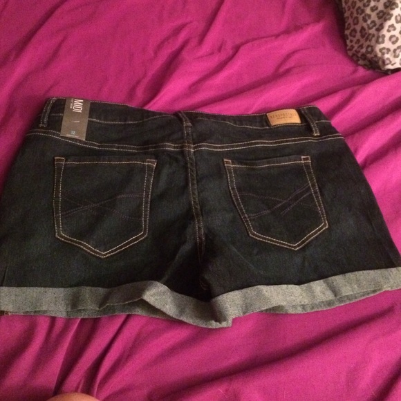 MIDI denim jean shorts. AEROPOSTALE love them! - Picture 2 of 2