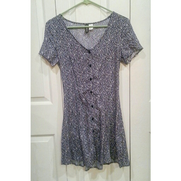 NWOT H&M Divided Button Down Skater Dress
