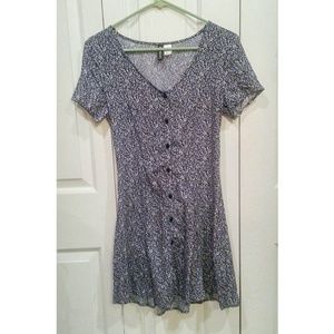 NWOT H&M Divided Button Down Skater Dress