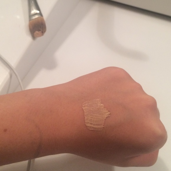 BB cream by garnier - Picture 2 of 2