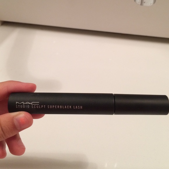 MAC mascara