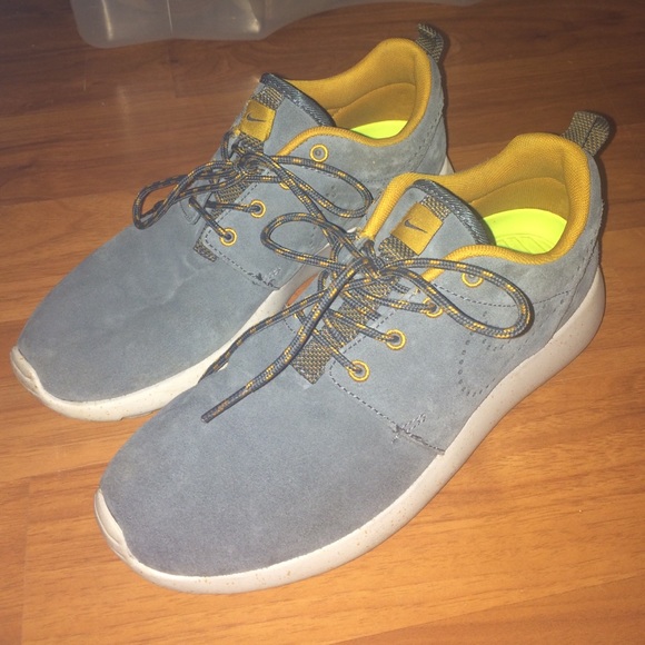 Nike Roshe Runs