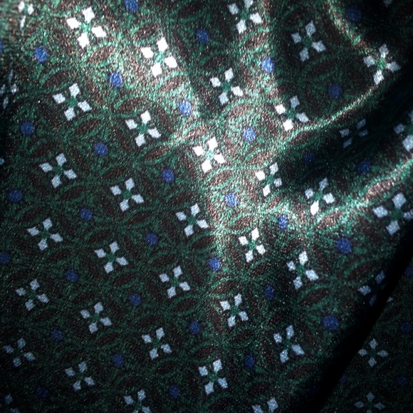 Cute Teal & Black Floral Mosaic Top - Picture 4 of 4