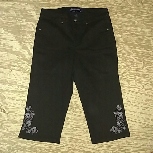 Black Capris