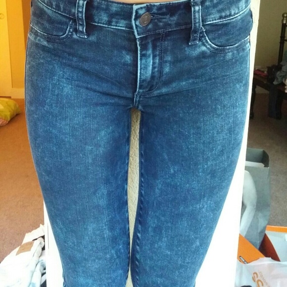 A&F - Picture 2 of 3