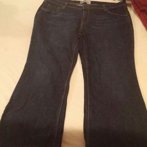 Dark wash fitted jeans