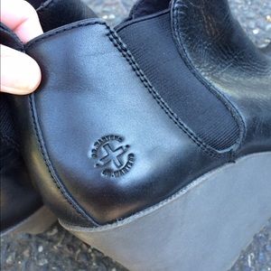 Dr Marten Boots
