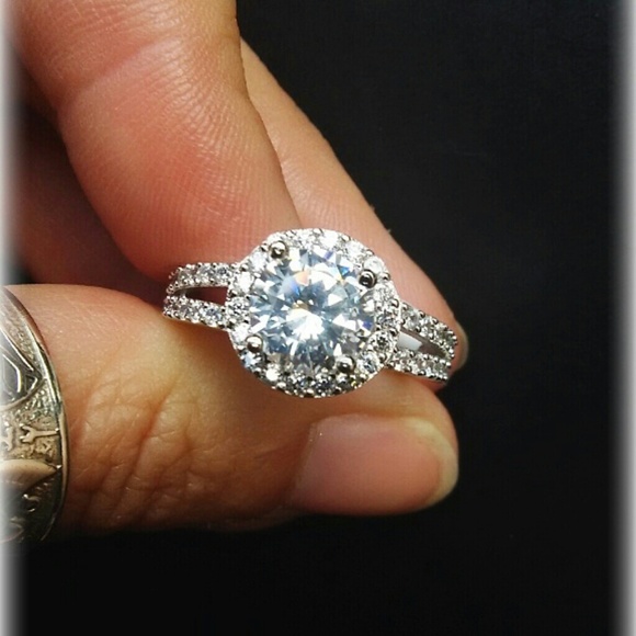 Gorgeous Engagement Ring Sterling Silver 925