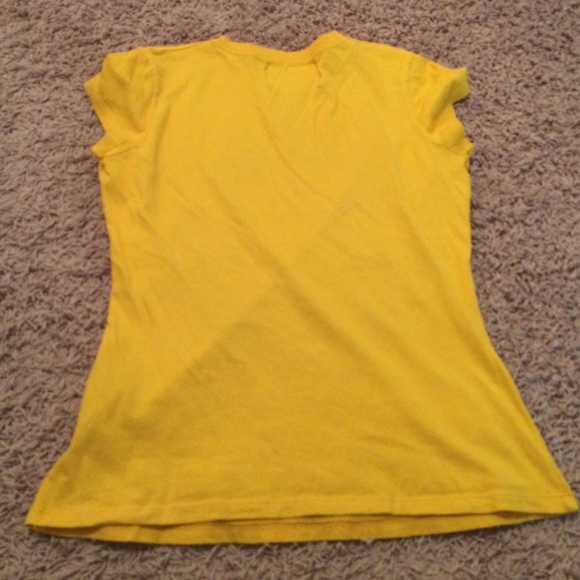 Yellow tee-shirt - Picture 2 of 2