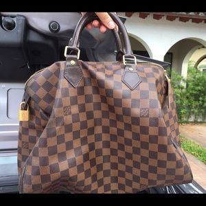 Selling my Louis Vuitton for $500.