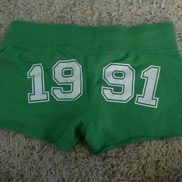 Shorts - Picture 2 of 2