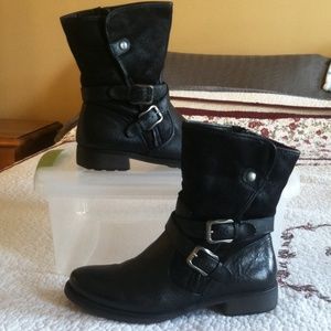 Bare Traps Leather Boots