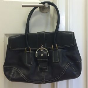 Classic Coach Black Leather Shoulder Bag