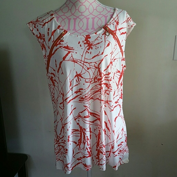 NEW RED & WHITE PLUS SIZE TOP - Picture 2 of 4