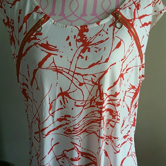 NEW RED & WHITE PLUS SIZE TOP - Picture 3 of 4