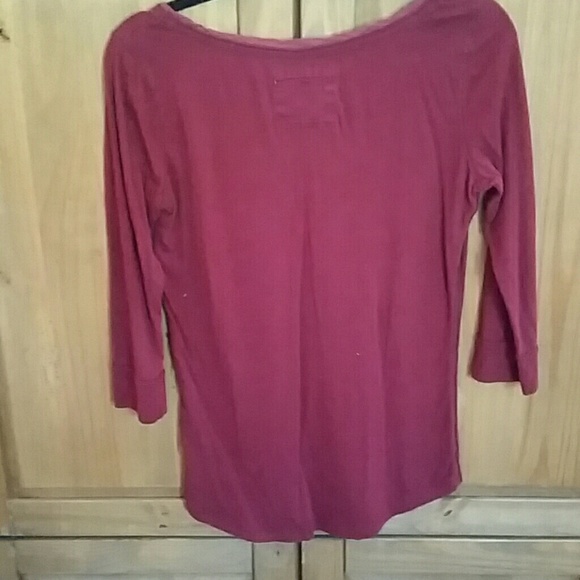 *2 HOUR SALE*HOLLISTER Maroon 3/4 sleeve top - Picture 2 of 3