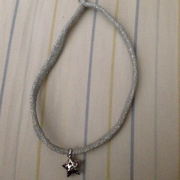 silver glitter choker with star charm - Picture 2 of 4