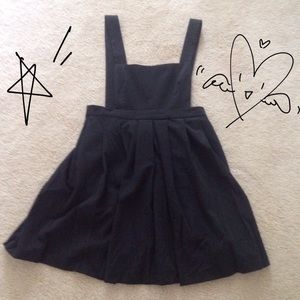 Black Modcloth pinafore dress with POCKETS!