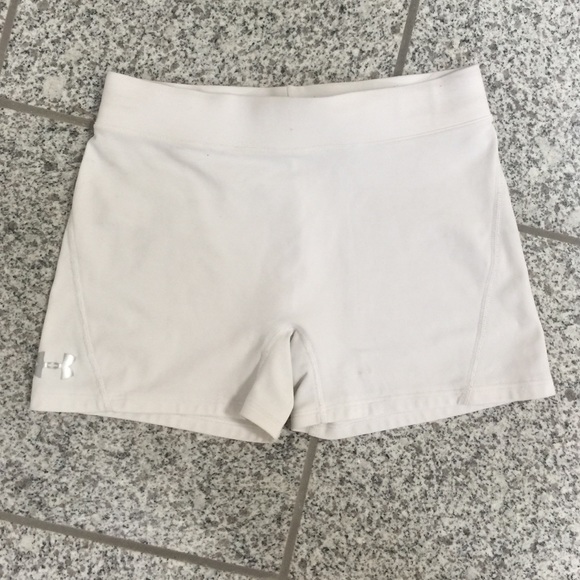 Medium under armour compression shorts
