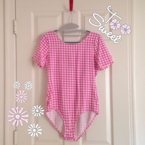 Pink gingham bodysuit 🎀