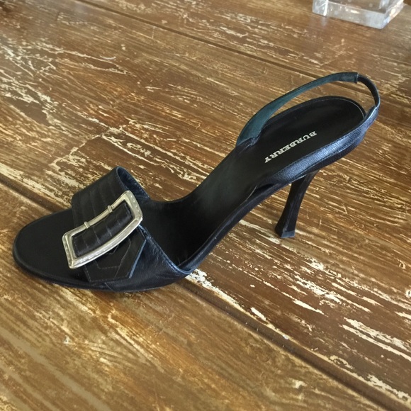 100% Authentic Burberry Heels - Picture 2 of 2