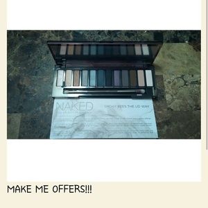 Urban Decay Naked Smoky Palette