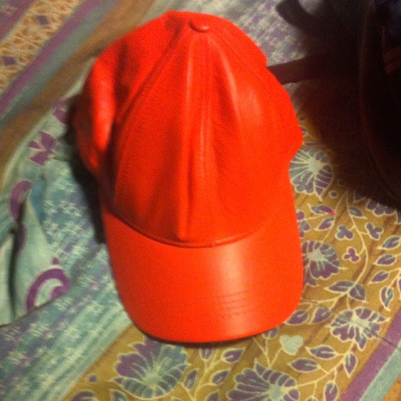 Leather hat - Picture 1 of 1