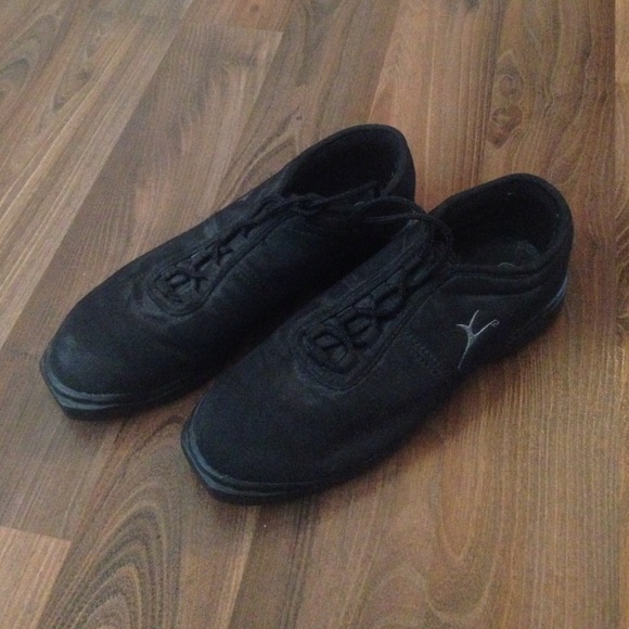 Dance sneakers