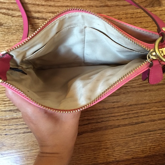 Coach pink crossover bag - Picture 3 of 4