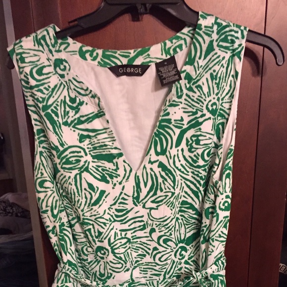 George Dresses & Skirts - George Green & White Dress