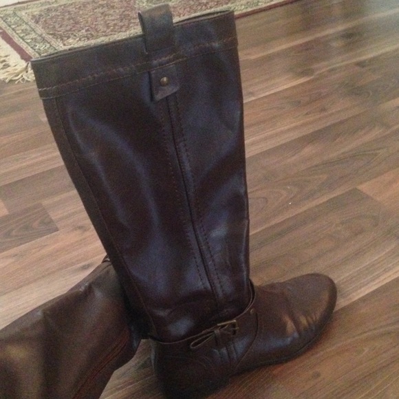 Brown boots