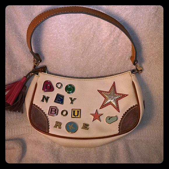 Dooney & Bourke "Star" Handbag #1 Edition!!