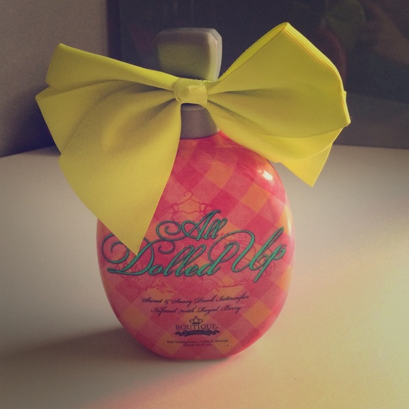 Tanning lotion-intensifier