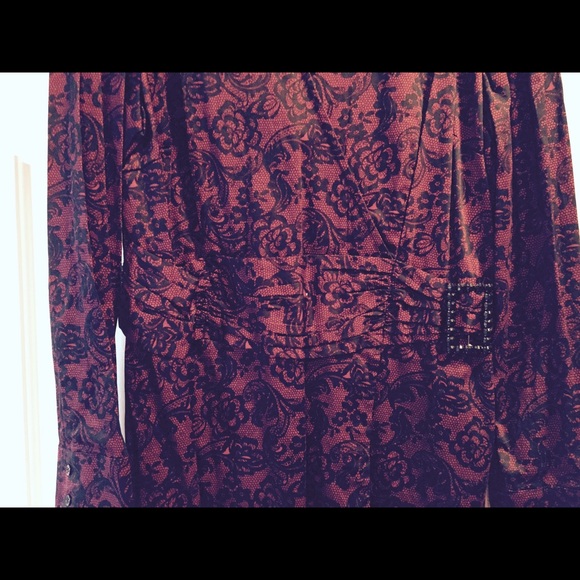 Blouse Red and Black - Picture 2 of 4