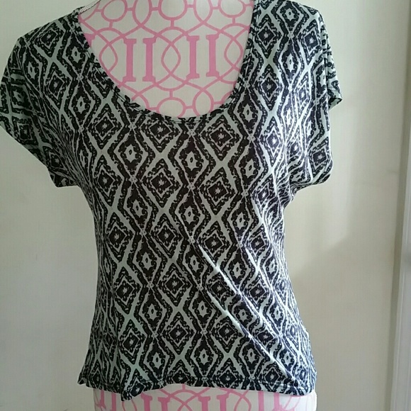 NEW CUTE AZTEC TOP - Picture 4 of 4
