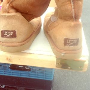 Used UGG boots