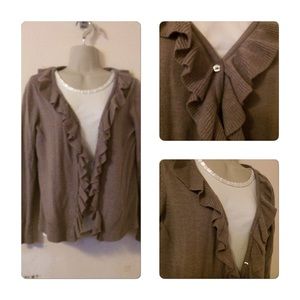 Sweater W/Ruffle Around Neck