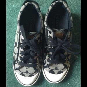 Final Sale/Price-COACH Sneakers Size 6