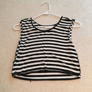 crop top