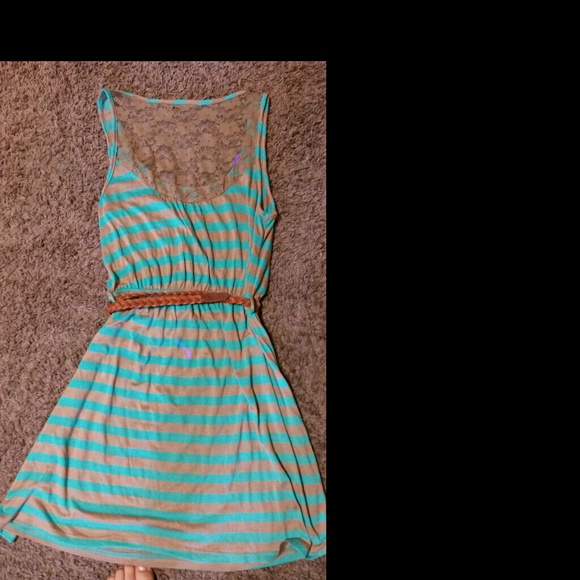 Dress - Picture 2 of 4