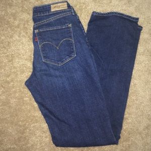 Levi's classic straight leg