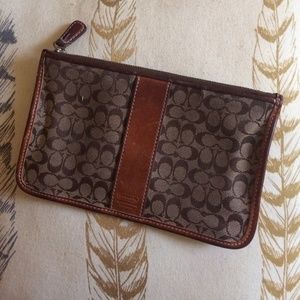 BLACK FRIDAY SALE!✨ Coach wallet