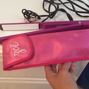 ZOE FLAT IRON
