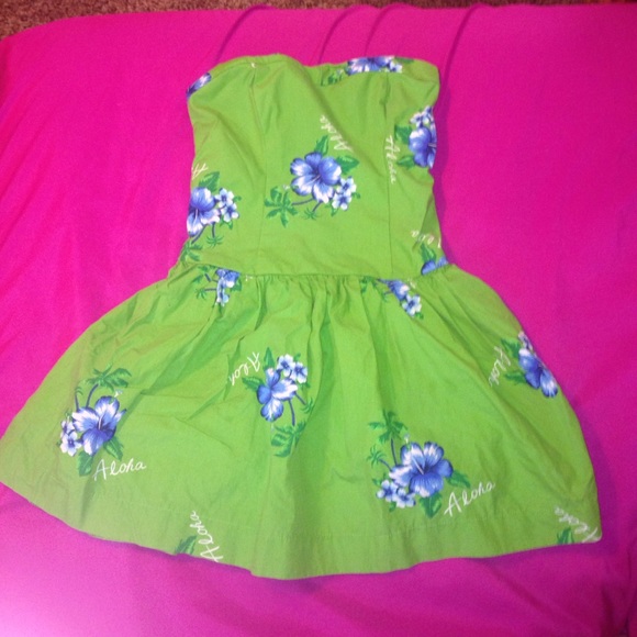 aloha hollister dress